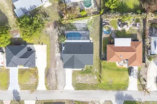 2538 SE Price Ct, Port Saint Lucie, FL 34984 - Photo 39