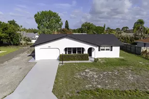 2538 SE Price Ct, Port Saint Lucie, FL 34984 - Photo 39