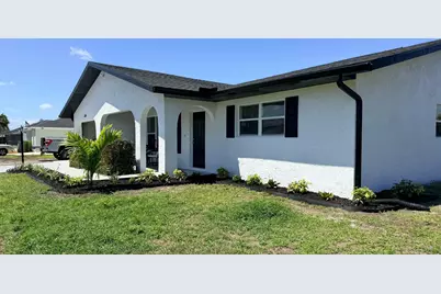 2538 SE Price Court, Port Saint Lucie, FL 34984 - Photo 5
