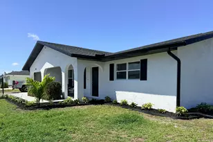 2538 SE Price Ct, Port Saint Lucie, FL 34984 - Photo 5
