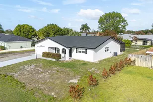 2538 SE Price Ct, Port Saint Lucie, FL 34984 - Photo 37