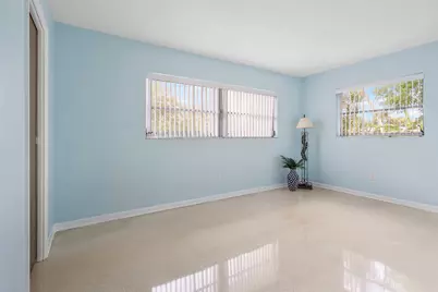 200 NW 11th Avenue, Boca Raton, FL 33486 - Photo 21