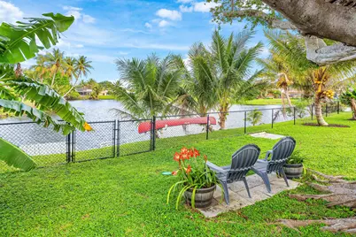 200 NW 11th Avenue, Boca Raton, FL 33486 - Photo 29