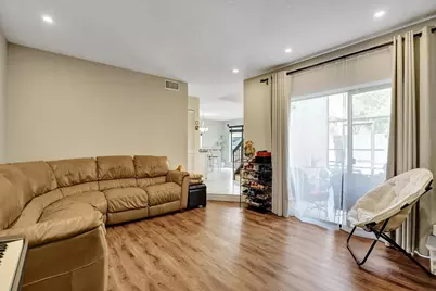 2321 Bayberry Drive, Pembroke Pines, FL 33024 - Photo 9