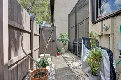 2321 Bayberry Drive, Pembroke Pines, FL 33024 - Photo 3