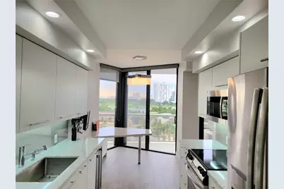 20281 E Country Club Drive E #503, Aventura, FL 33180 - Photo 3