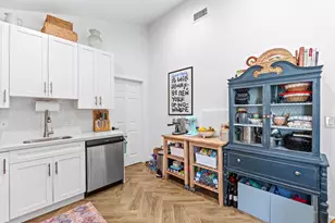 527 50th St, West Palm Beach, FL 33407 - Photo 15