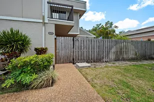 620 Commodore Dr, Plantation, FL 33325 - Photo 1