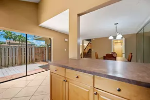 620 Commodore Dr, Plantation, FL 33325 - Photo 13