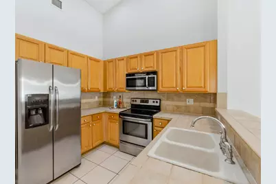 2568 N Coral Trace Circle N, Delray Beach, FL 33445 - Photo 13