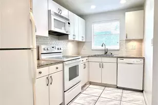 1785 N Andrews Square, Fort Lauderdale, FL 33311 - Photo 9