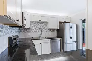 2101 White Pine Cir, Greenacres, FL 33415 - Photo 7