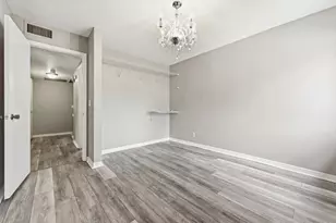 2101 White Pine Cir, Greenacres, FL 33415 - Photo 19