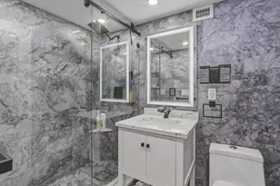 6039 Collins Ave, Miami Beach, FL 33140 - Photo 23