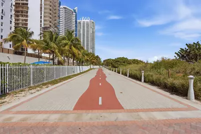 6039 Collins Avenue #609, Miami Beach, FL 33140 - Photo 43