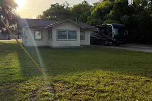 1011 S Palm Ave, Palatka, FL 32177 - Photo 1