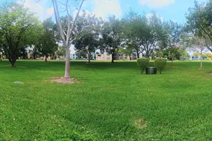 7341 NW 18th St, Margate, FL 33063 - Photo 25