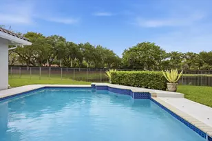 1290 Ginger Cir, Weston, FL 33326 - Photo 37