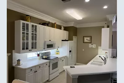 628 NW Venetto Court, Port Saint Lucie, FL 34986 - Photo 5