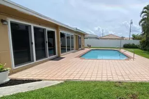 1230 SE 14th Dr, Deerfield Beach, FL 33441 - Photo 3