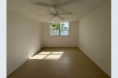 2850 Somerset Drive #208l, Lauderdale Lakes, FL 33311 - Photo 3