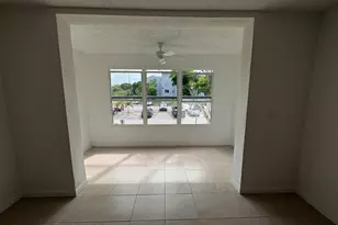 2850 Somerset Dr, Lauderdale Lakes, FL 33311 - Photo 5