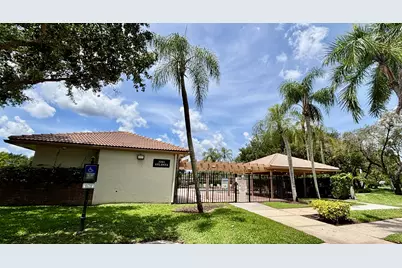 2199 Charleston, Weston, FL 33326 - Photo 25
