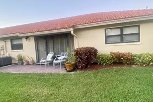 9840 Clusia Tree Dr, Boynton Beach, FL 33436 - Photo 7