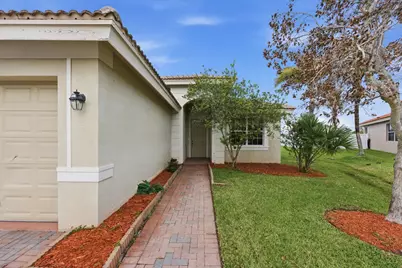 4188 Worlington Terrace, Fort Pierce, FL 34947 - Photo 5