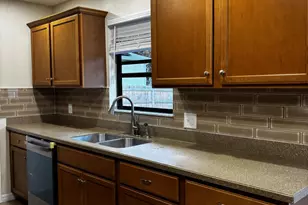 1937 SW Taurus Ln, Port Saint Lucie, FL 34984 - Photo 5