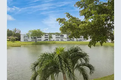 305 Wellington D, West Palm Beach, FL 33417 - Photo 25