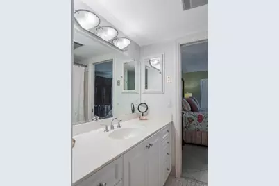 305 Wellington D, West Palm Beach, FL 33417 - Photo 15