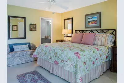 305 Wellington D, West Palm Beach, FL 33417 - Photo 9