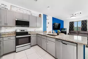 2024 Sugar Maple Dr, Riviera Beach, FL 33410 - Photo 9