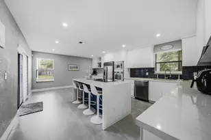 4683 NW 99th Terrace, Sunrise, FL 33351 - Photo 11