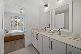 8053 W Oakland Park Blvd, Sunrise, FL 33351 - Photo 13