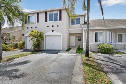 735 NW 42nd Place, Deerfield Beach, FL 33064 - Photo 1