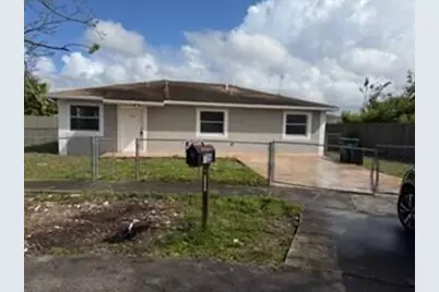 705 NW 13th Terrace, Florida City, FL 33034 - Photo 1