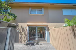 450 SE 7th St, Dania Beach, FL 33004 - Photo 23