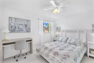 450 SE 7th St, Dania Beach, FL 33004 - Photo 17