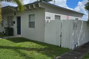 1015 SW 8th St, Homestead, FL 33130 - Photo 1