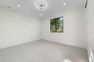 621 NW 42nd Ave, Coconut Creek, FL 33066 - Photo 29