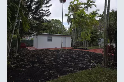 554 NW 102nd Street, Miami, FL 33150 - Photo 3