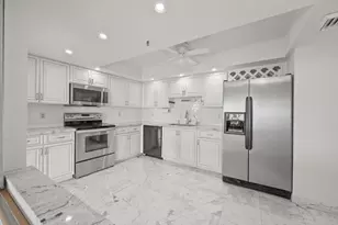 2480 Presidential Way, West Palm Beach, FL 33401 - Photo 11