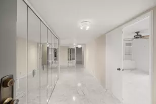 2480 Presidential Way, West Palm Beach, FL 33401 - Photo 9