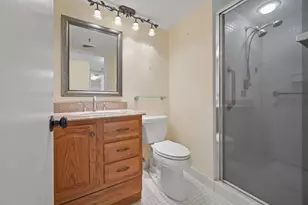 2480 Presidential Way, West Palm Beach, FL 33401 - Photo 25