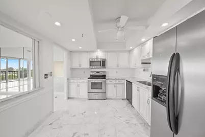 2480 Presidential Way #704, West Palm Beach, FL 33401 - Photo 13