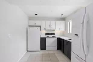 5260 Bosque Ln, West Palm Beach, FL 33415 - Photo 5