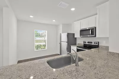 920 SW Castaneda Lane, Port Saint Lucie, FL 34953 - Photo 11