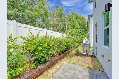 5671 Enclave Drive, West Palm Beach, FL 33407 - Photo 5